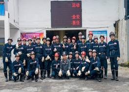 说明: C:\Users\Administrator\Desktop\矿业工程学院2017上\教务科\实践教学\生产实习照片\认识实习杜学领\DSC_0258.jpg